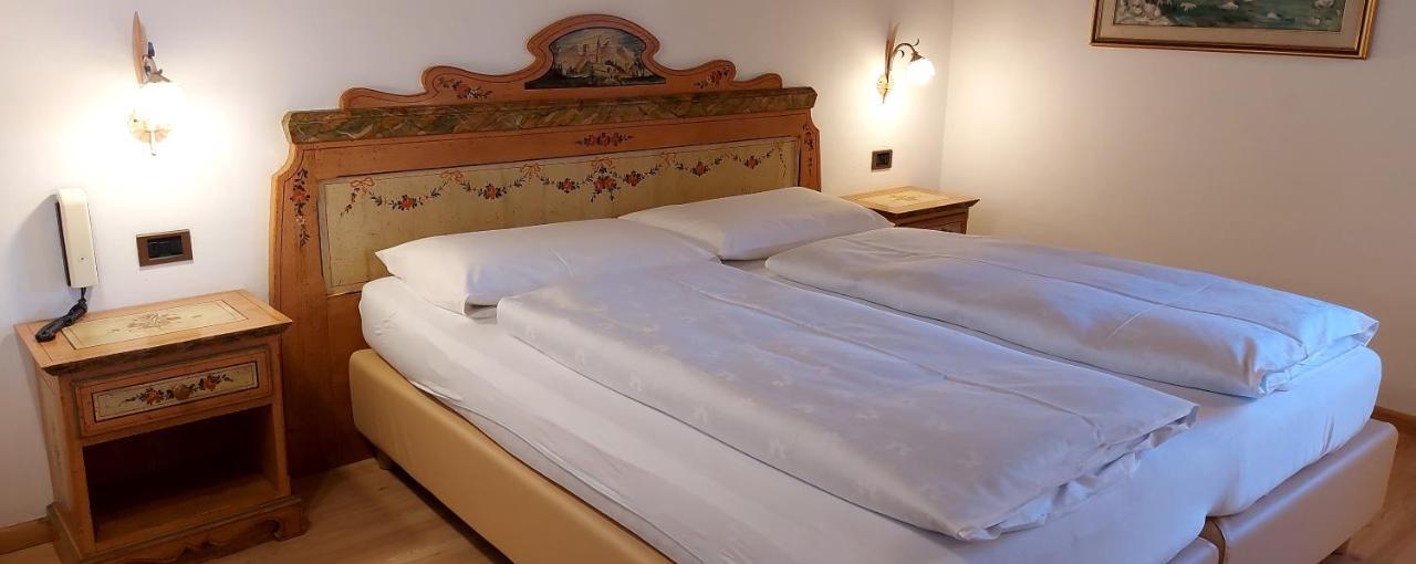 Garni Stella Alpina Hotel กานาเซย์ ภายนอก รูปภาพ
